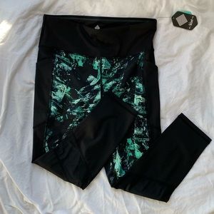 PART OF A SET FOR SALE “Fearless” cropped workout legging with mesh inserts